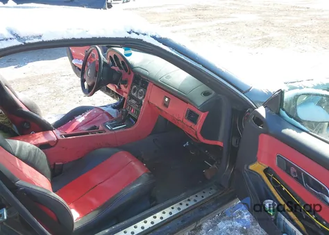 1999 Mercedes-Benz Slk 230 Kompressor z USA, uszkodzony, nr VIN WDBKK47F1XF096778